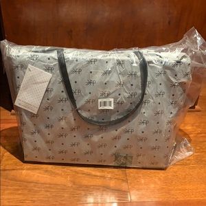 Freshly picked everyday tote in ebony